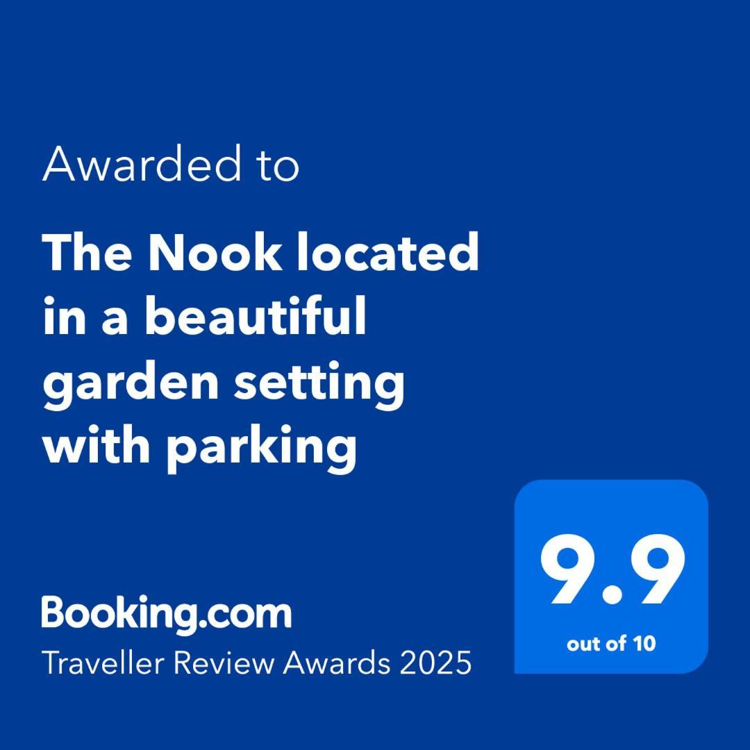 הוילה סטרטפורד-אפון-אבון The Nook Located In A Beautiful Garden Setting With Parking מראה חיצוני תמונה